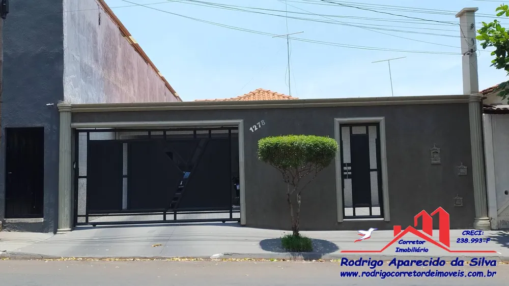 Casa, 4 quartos, 327 m² - Foto 1