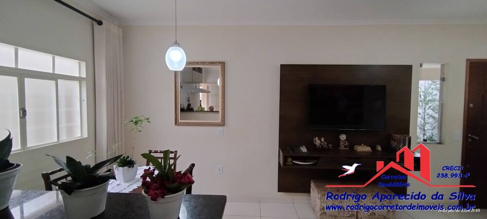 Casa à venda com 3 quartos, 250m² - Foto 6