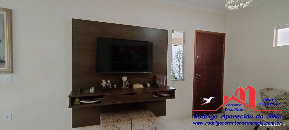 Casa à venda com 3 quartos, 250m² - Foto 4