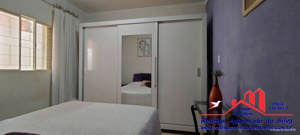 Casa à venda com 3 quartos, 250m² - Foto 11