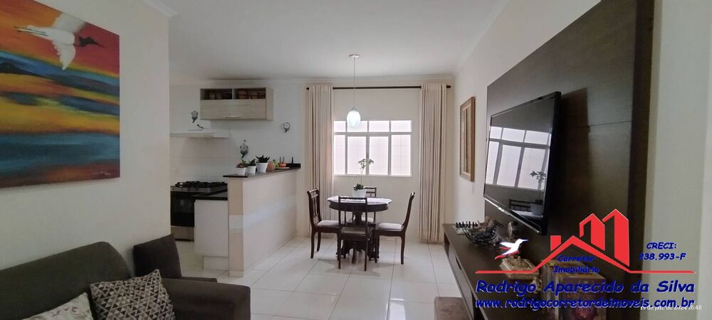 Casa à venda com 3 quartos, 250m² - Foto 3