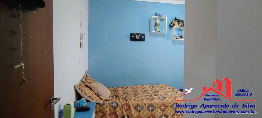 Casa à venda com 3 quartos, 250m² - Foto 9