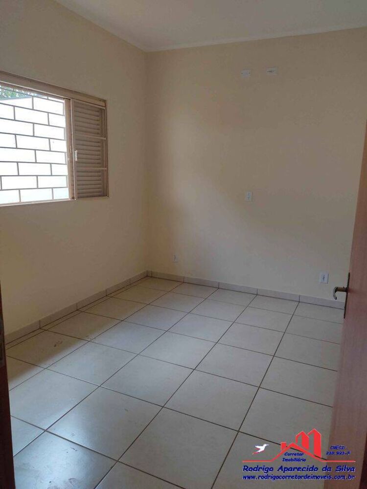 Casa à venda com 2 quartos, 10000m² - Foto 4