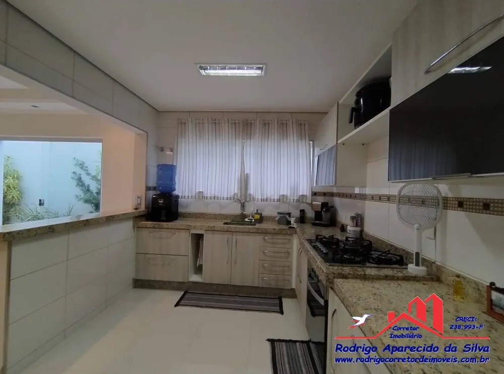 Casa, 3 quartos, 284 m² - Foto 9