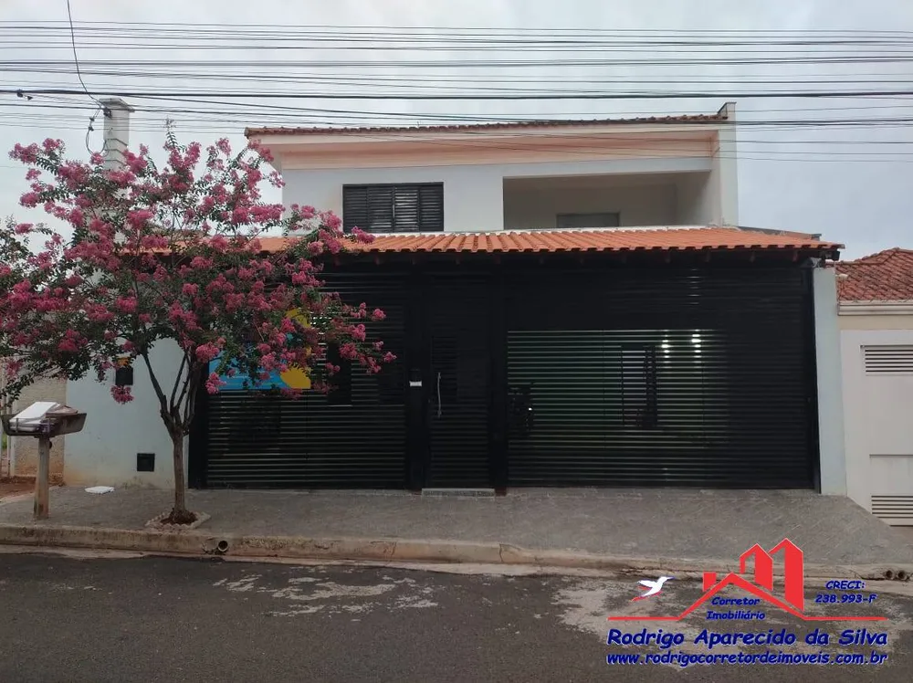 Casa, 3 quartos, 284 m² - Foto 1