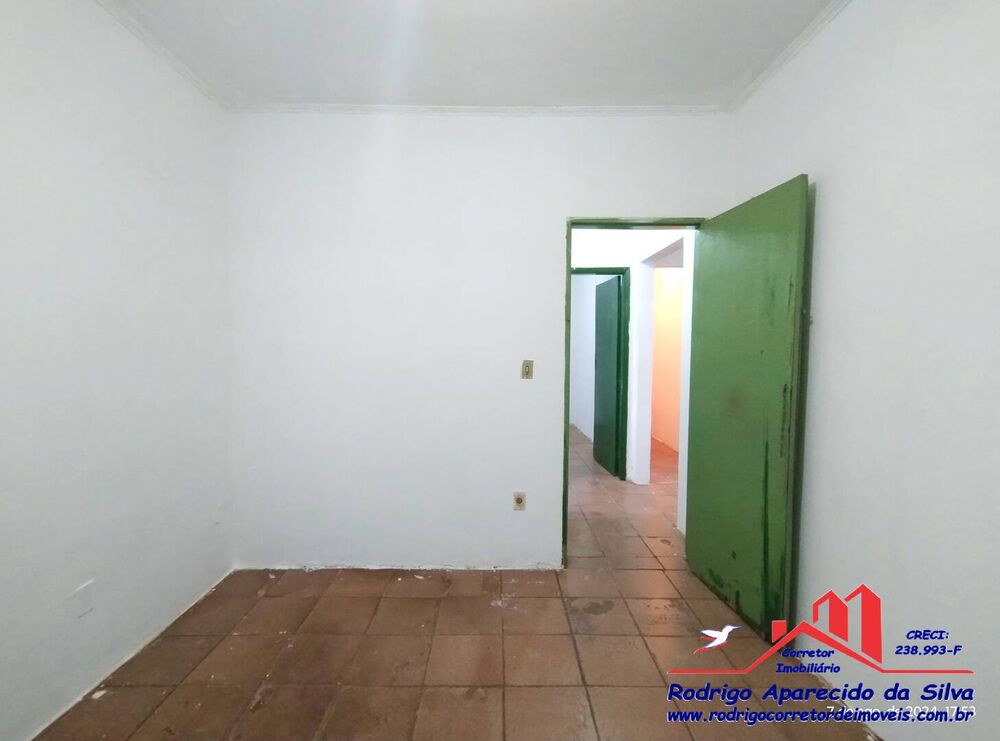 Casa à venda com 3 quartos, 234m² - Foto 3