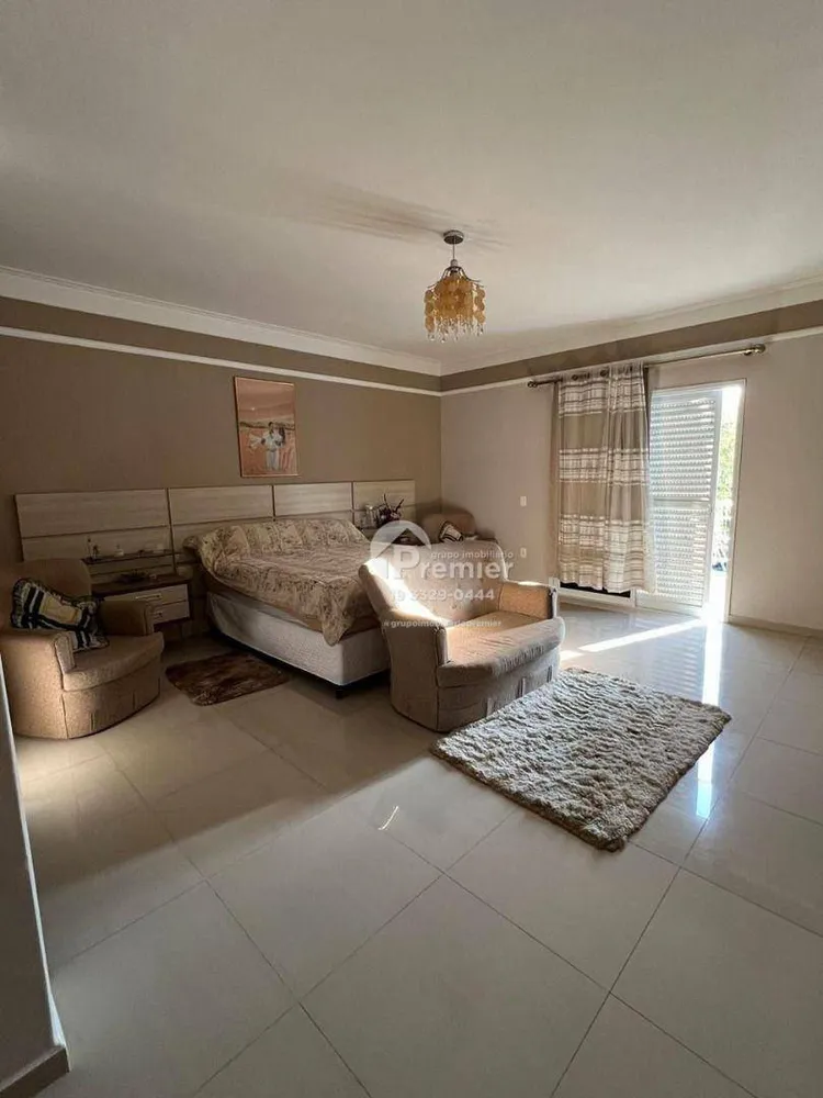 Casa, 3 quartos, 240 m² - Foto 1