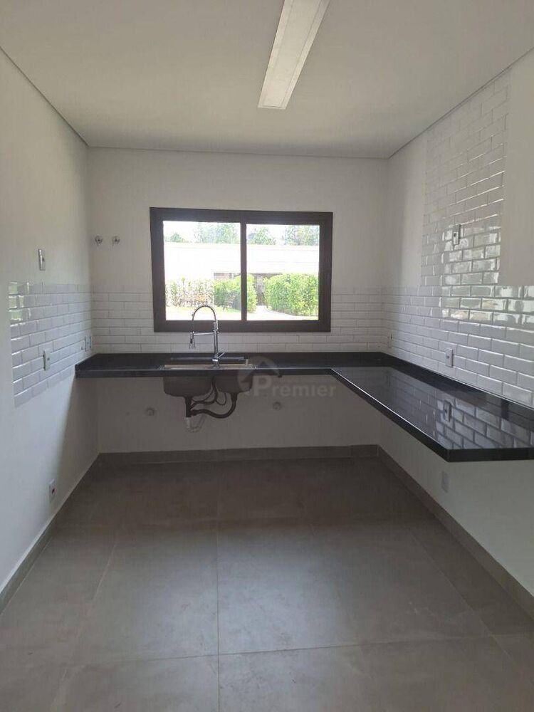Casa de Condomínio à venda com 3 quartos, 178m² - Foto 2