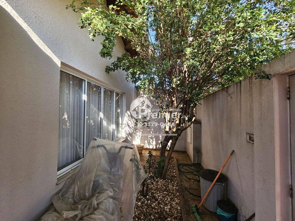 Casa, 3 quartos, 235 m² - Foto 3