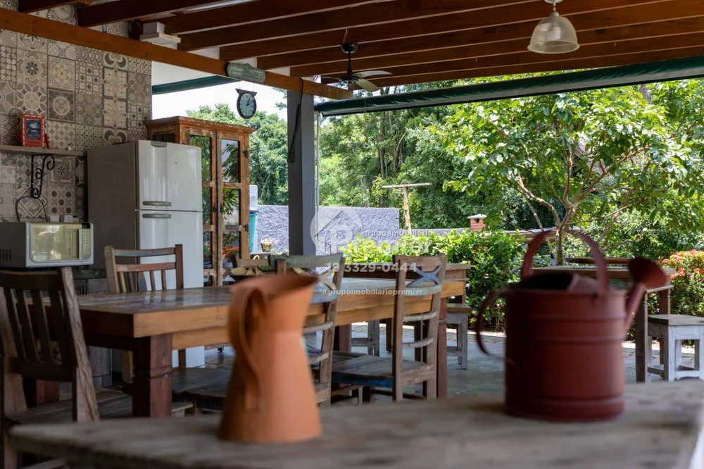 Chácara, 3 quartos, 2500 m² - Foto 1