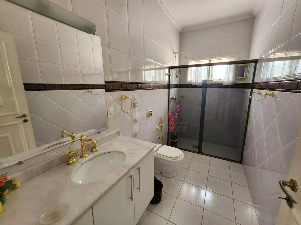Casa, 4 quartos, 394 m² - Foto 2