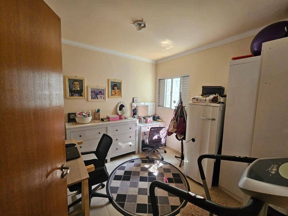 Casa à venda com 3 quartos, 114m² - Foto 4