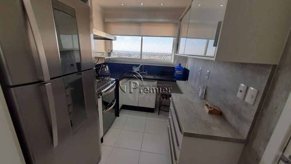 Apartamento à venda com 3 quartos, 229m² - Foto 11