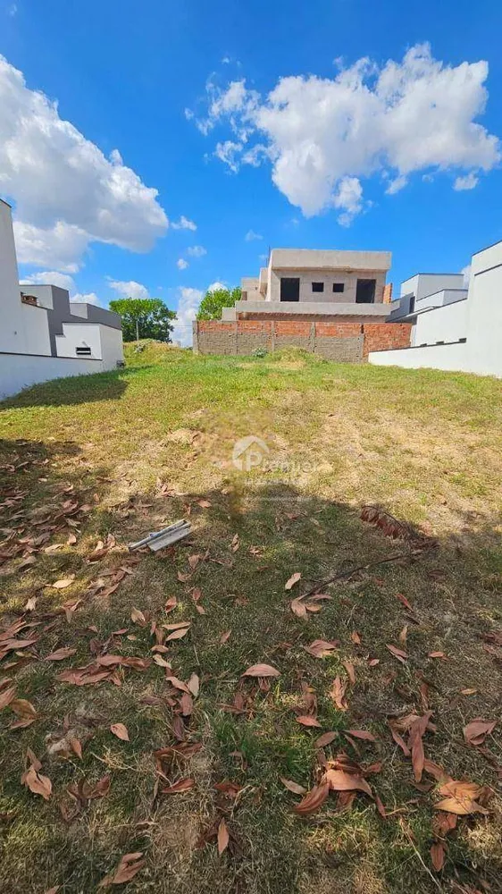 Loteamento e Condomínio, 301 m² - Foto 1