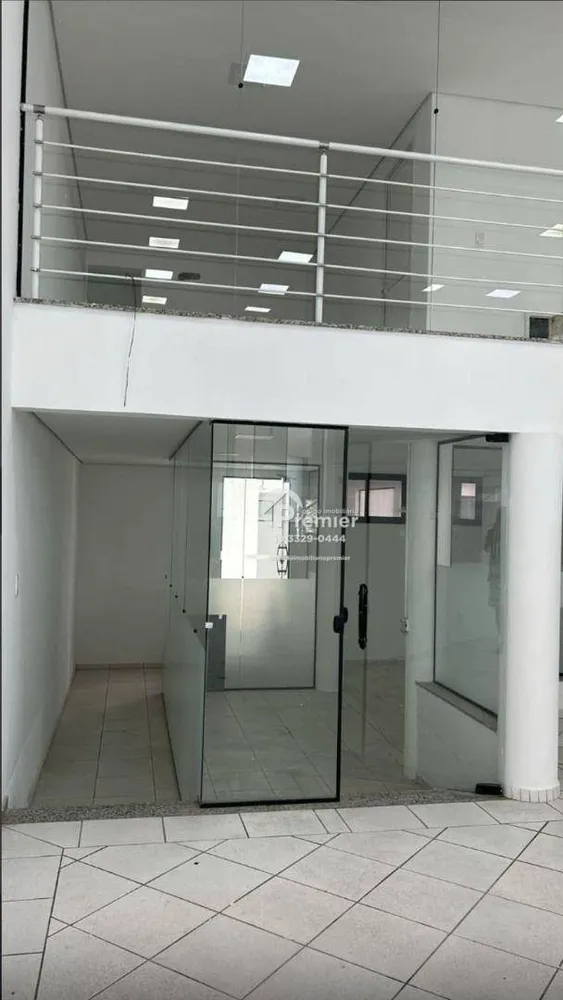 Loja-Salão, 606 m² - Foto 1