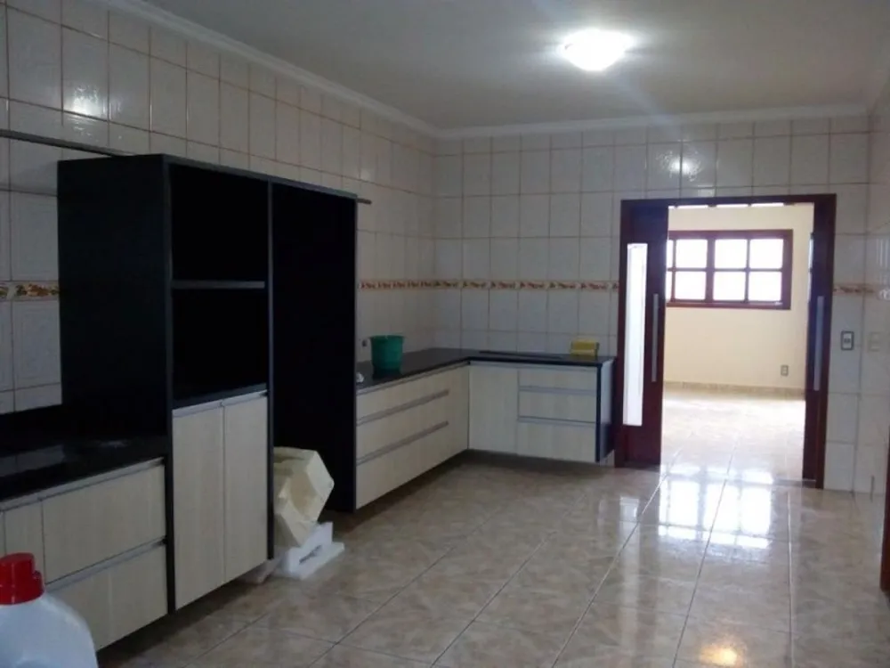 Casa, 3 quartos, 220 m² - Foto 4