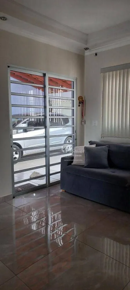Casa, 3 quartos, 137 m² - Foto 2