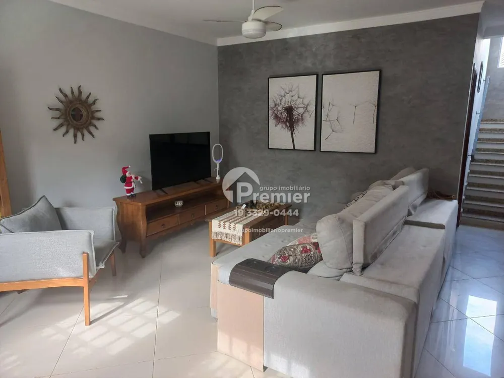Casa, 3 quartos, 201 m² - Foto 2