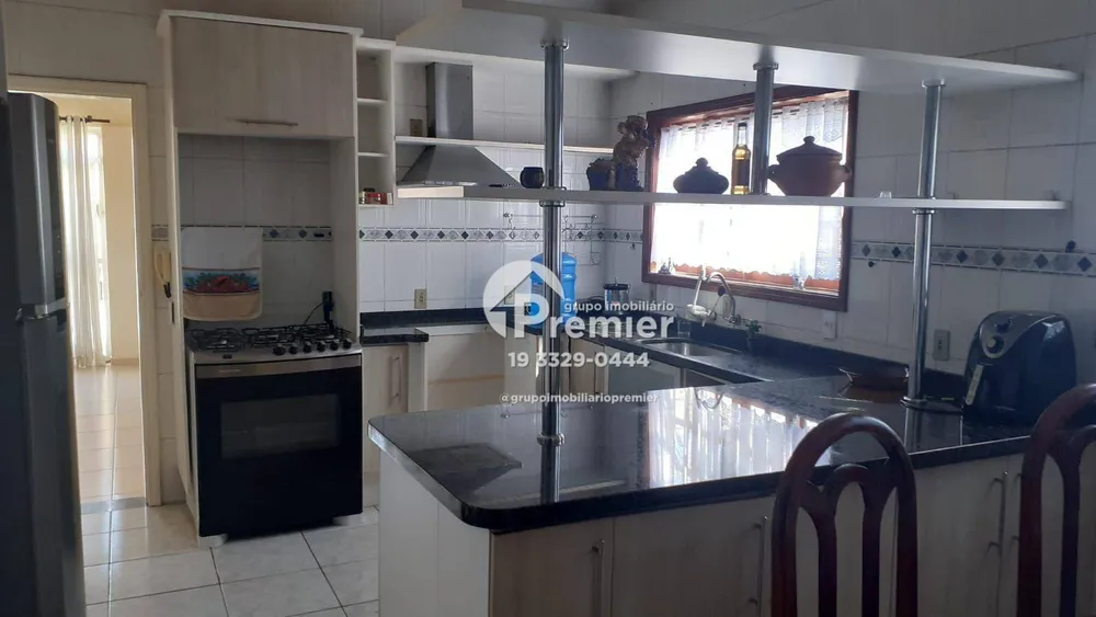 Casa, 3 quartos, 259 m² - Foto 1