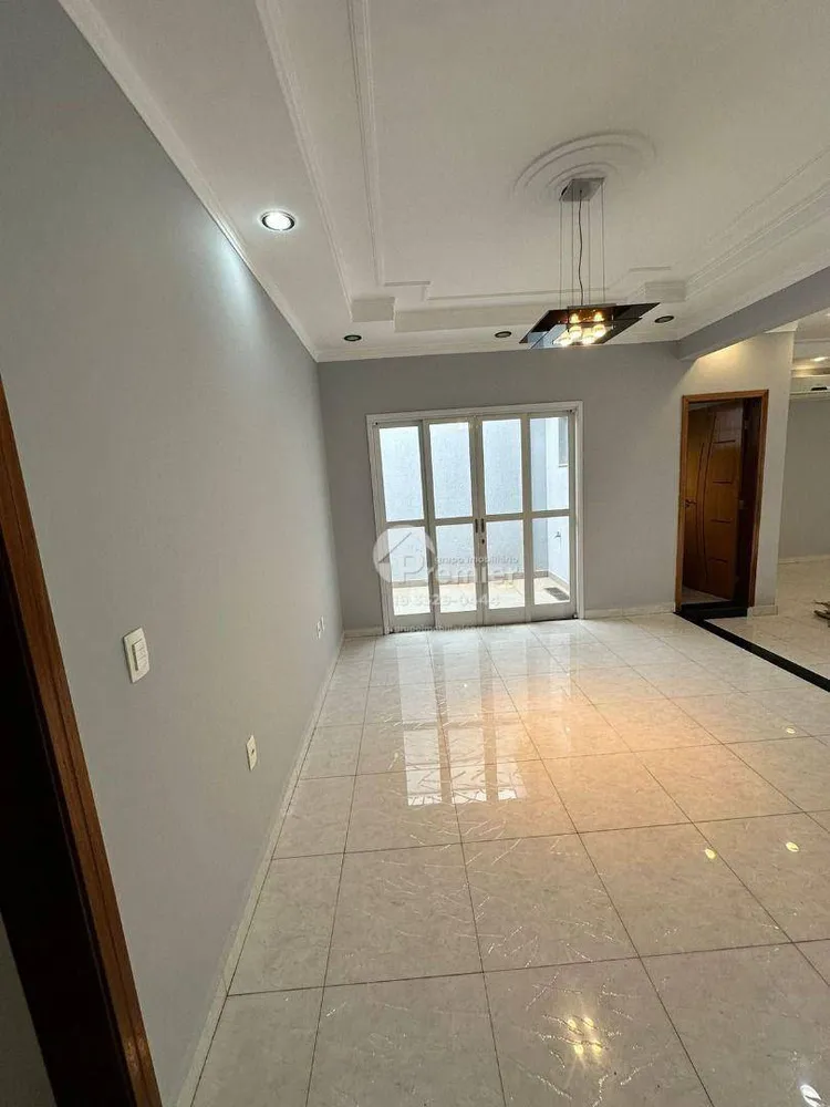 Casa, 4 quartos, 211 m² - Foto 3
