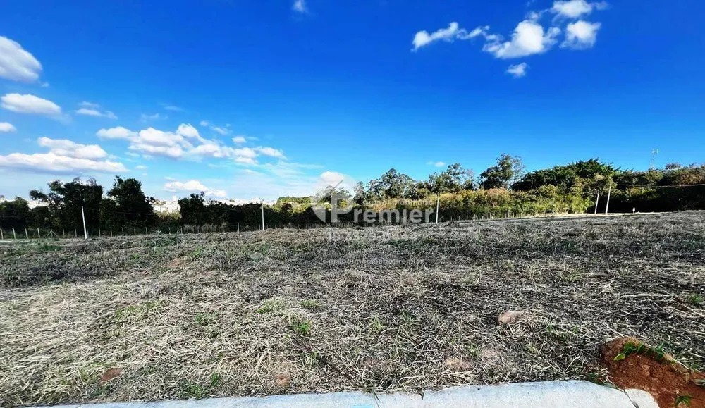 Loteamento e Condomínio, 300 m² - Foto 1