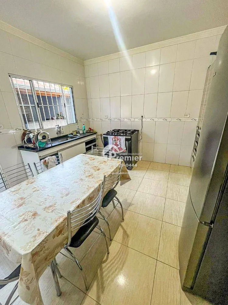 Casa, 3 quartos, 180 m² - Foto 2