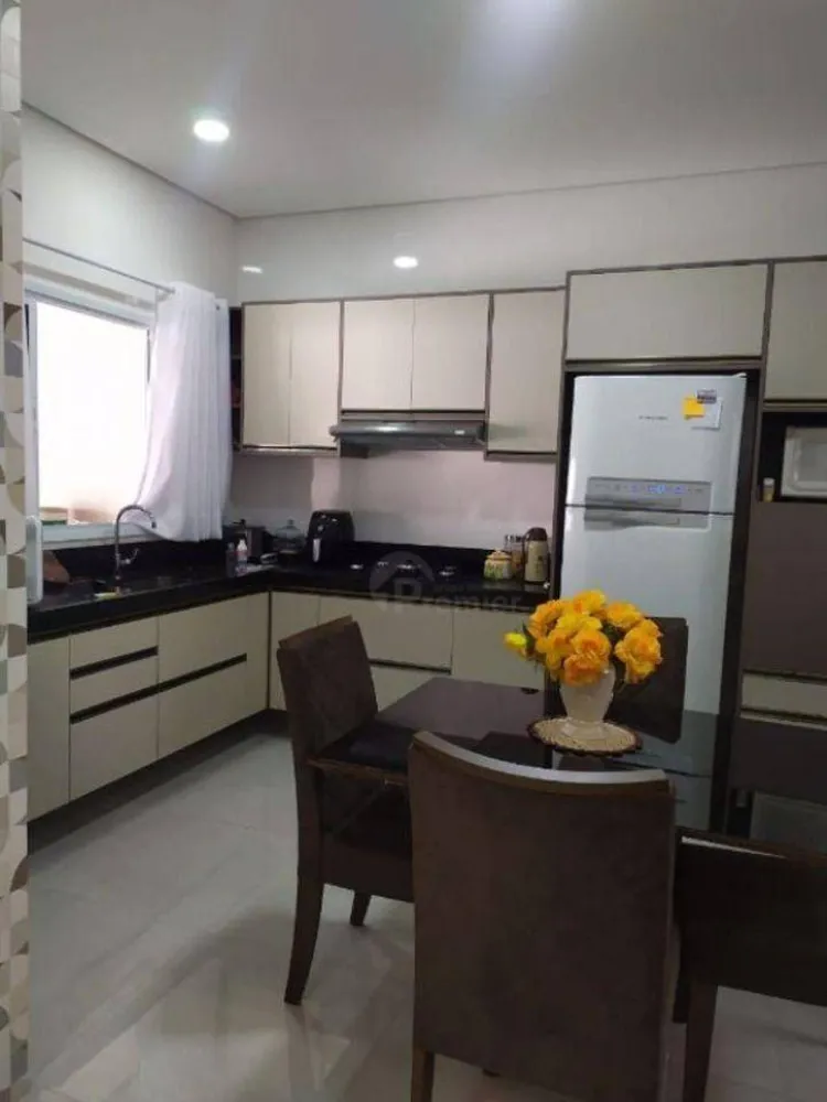 Casa, 3 quartos, 135 m² - Foto 4
