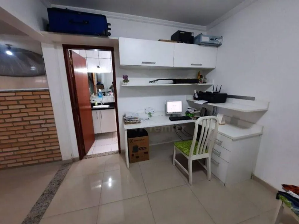 Casa, 3 quartos, 229 m² - Foto 2