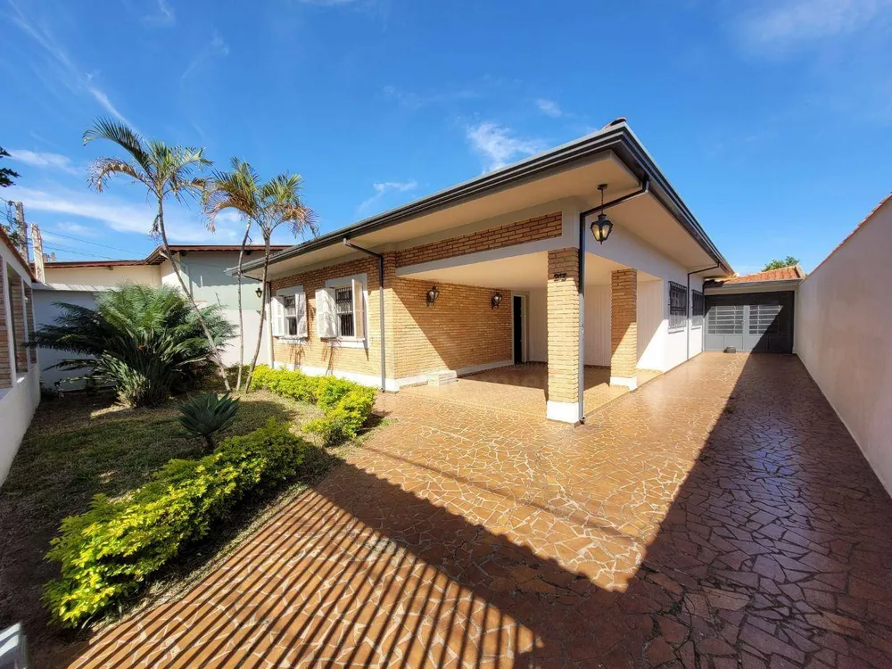 Casa, 3 quartos, 231 m² - Foto 1