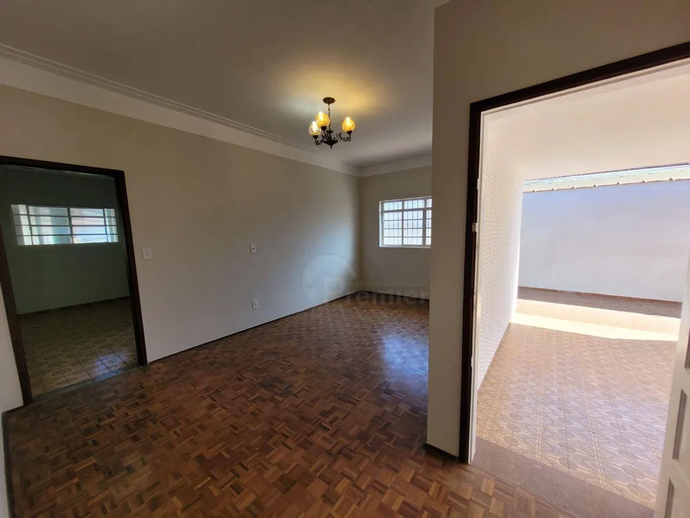 Casa, 3 quartos, 231 m² - Foto 3