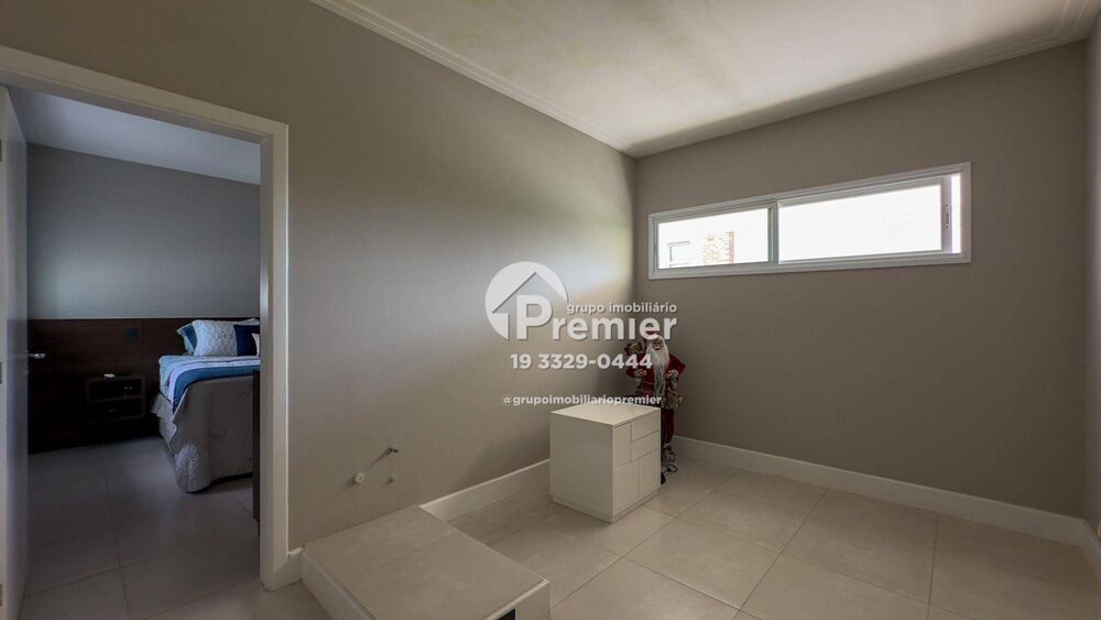Casa de Condomínio à venda com 4 quartos, 235m² - Foto 3
