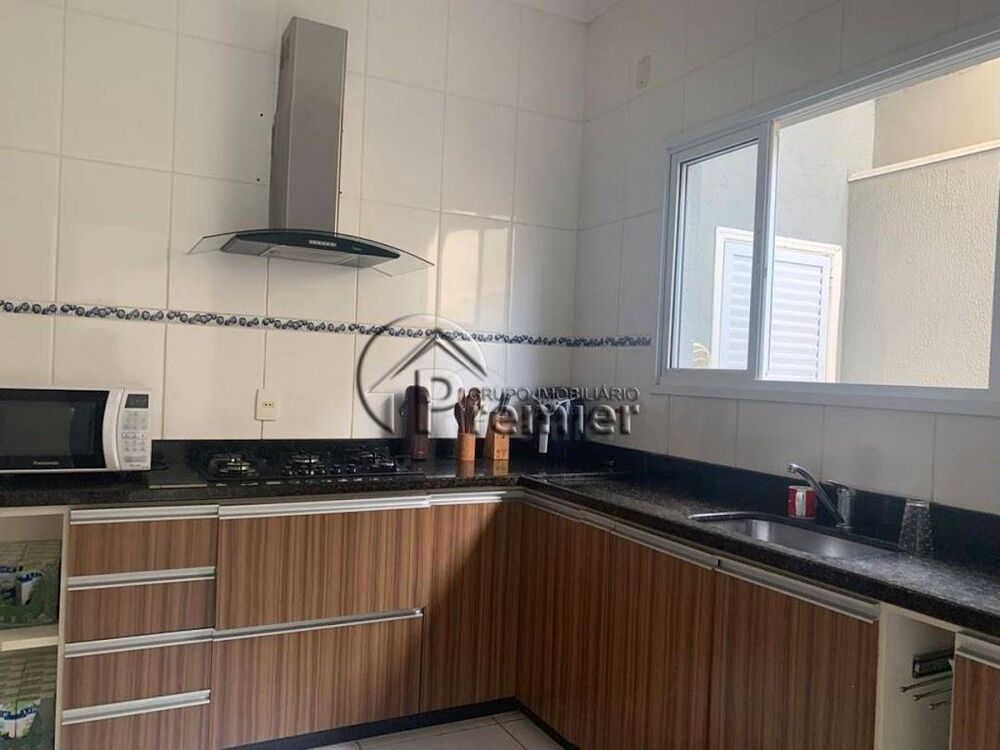 Casa de Condomínio à venda com 3 quartos, 220m² - Foto 4