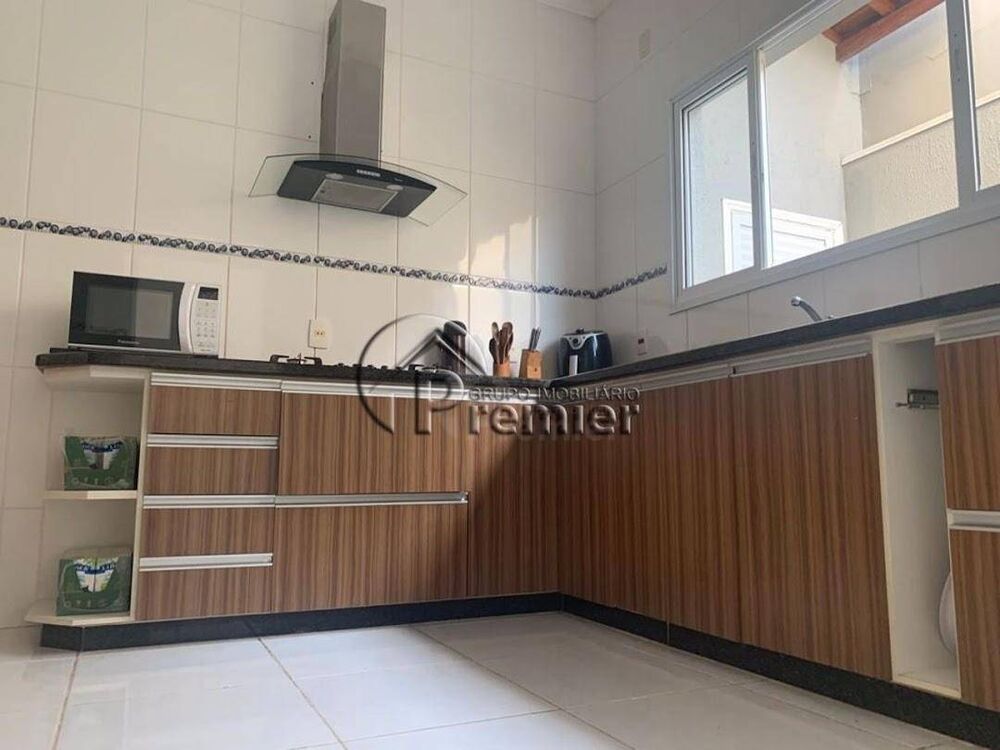 Casa de Condomínio à venda com 3 quartos, 220m² - Foto 5