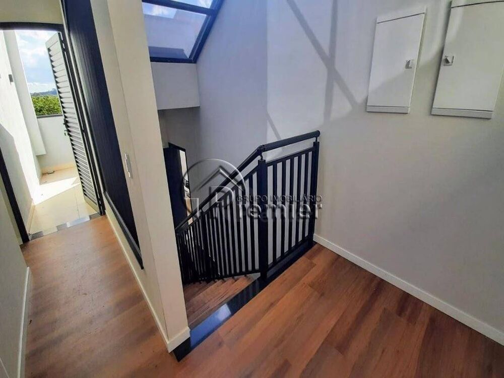 Casa à venda com 3 quartos, 203m² - Foto 3