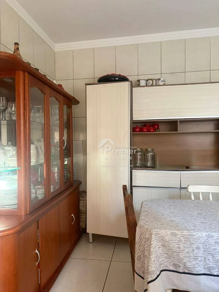 Casa, 4 quartos, 205 m² - Foto 2