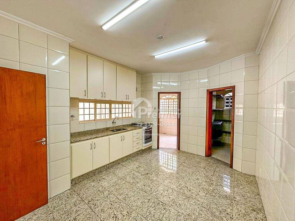 Chácara, 3 quartos, 1022 m² - Foto 7