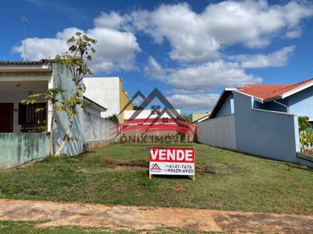 Loteamento e Condomínio, 250 m² - Foto 1