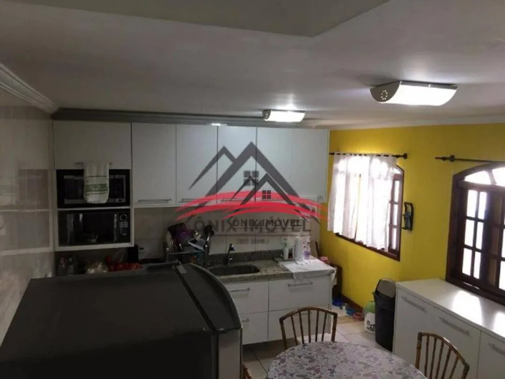 Casa, 5 quartos, 237 m² - Foto 3