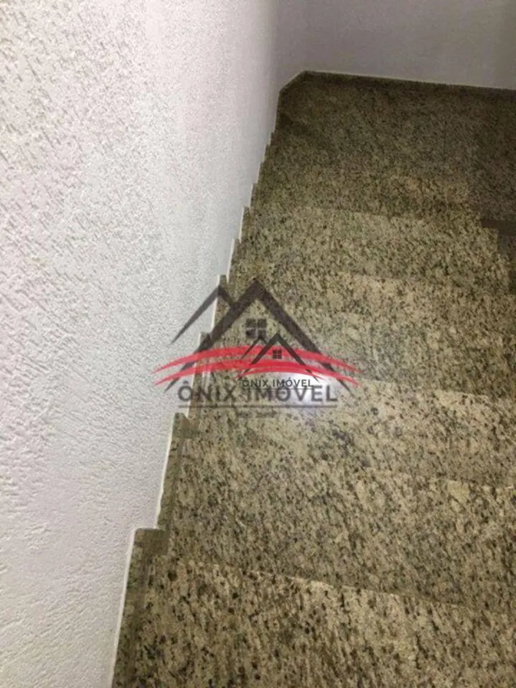 Casa, 5 quartos, 237 m² - Foto 2