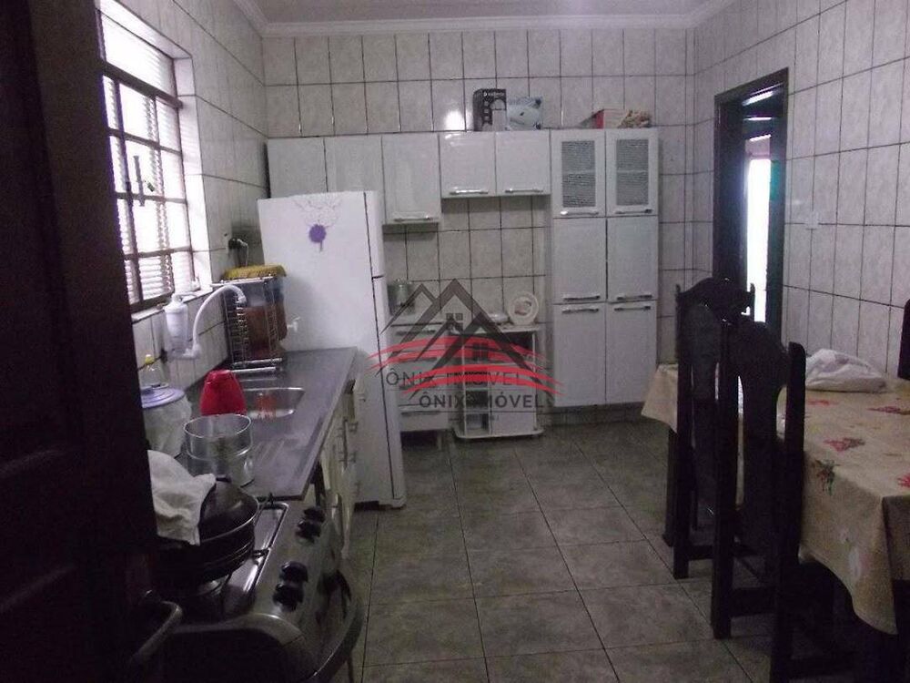 Casa, 4 quartos, 121 m² - Foto 3