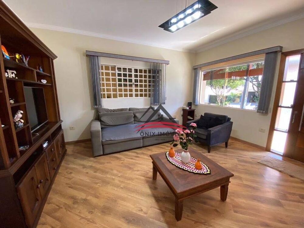 Casa de Condomínio à venda com 3 quartos, 200m² - Foto 3