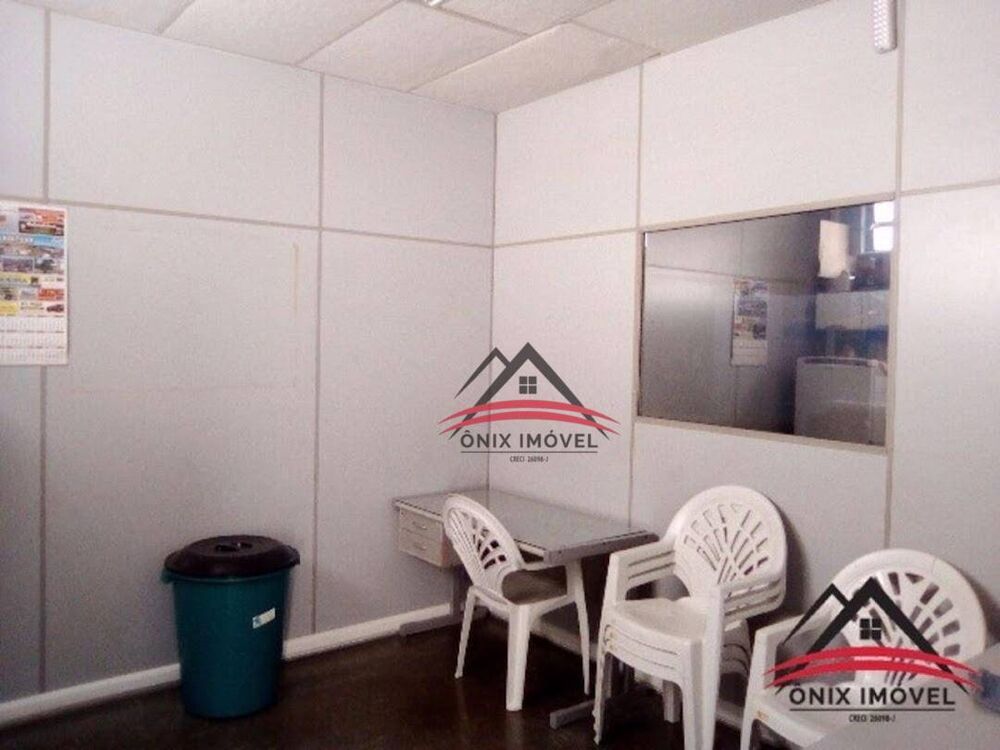 Casa à venda com 3 quartos, 700m² - Foto 5