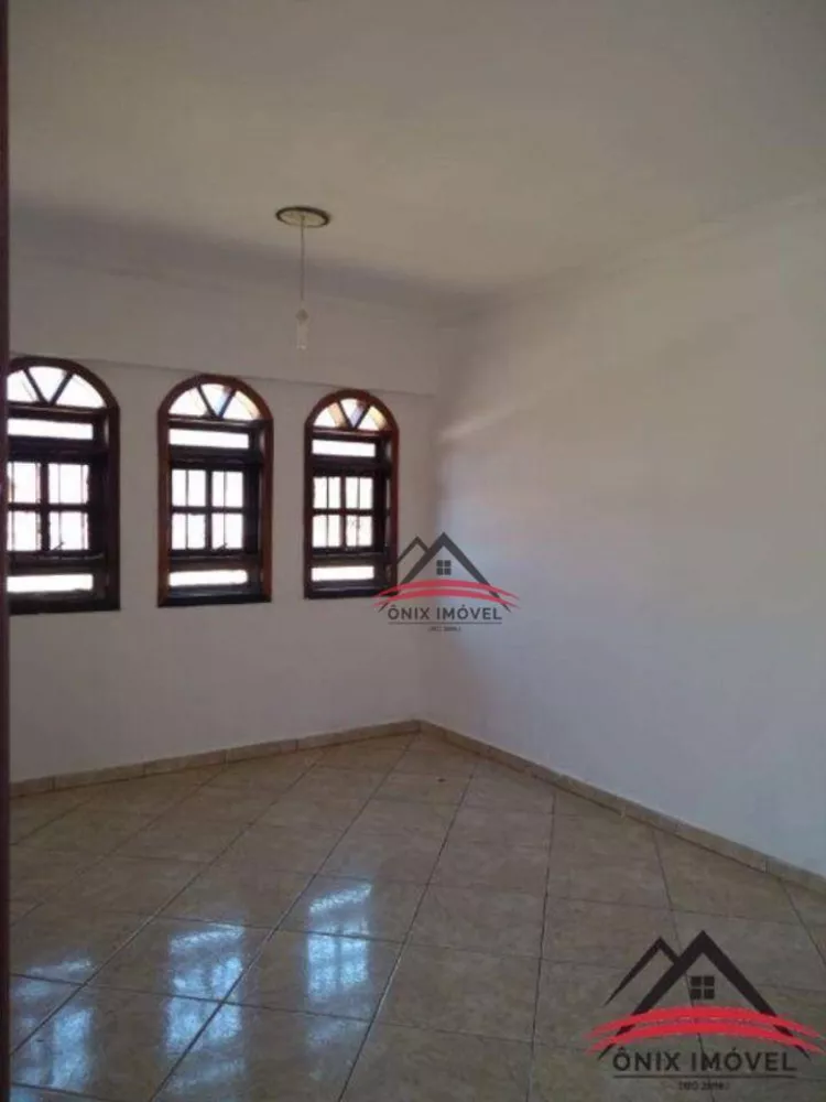 Casa à venda com 3 quartos, 130m² - Foto 4