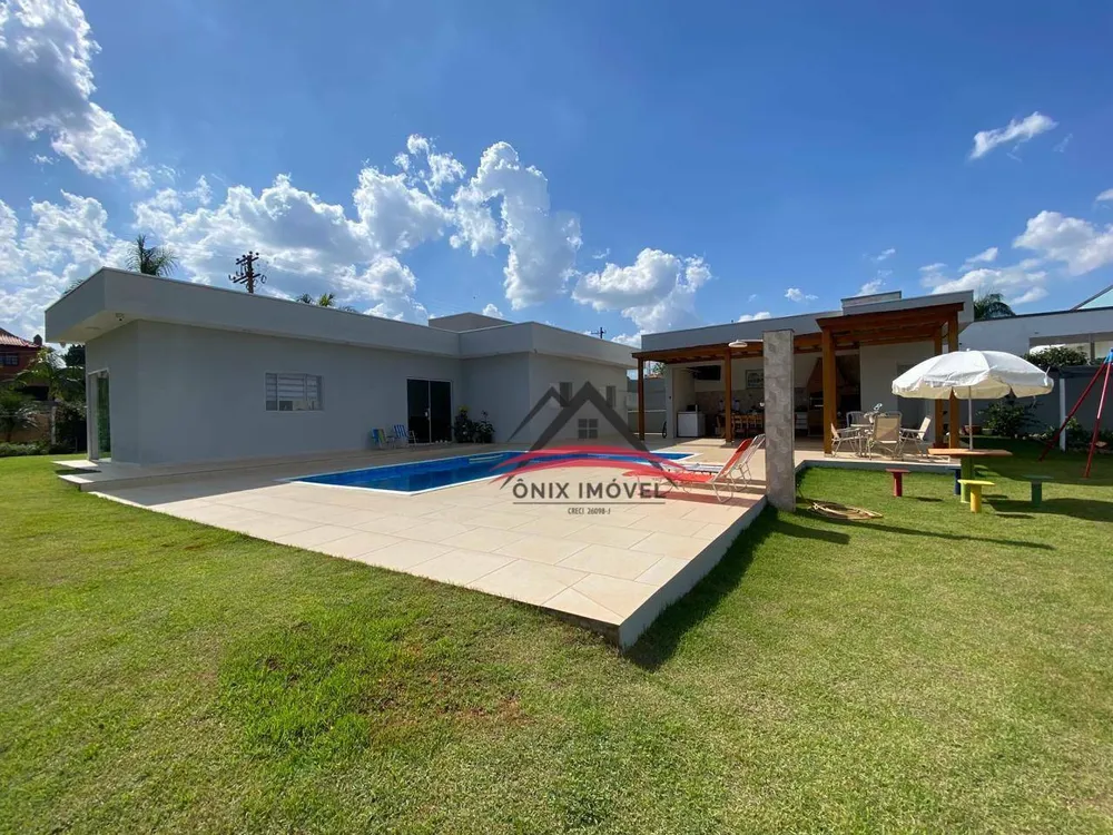 Chácara, 3 quartos, 1235 m² - Foto 4