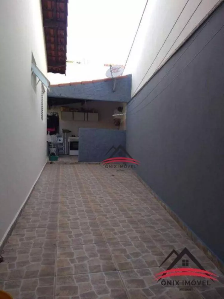 Casa à venda com 3 quartos, 153m² - Foto 3