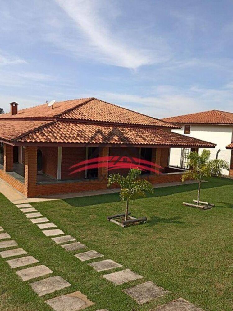 Chácara, 4 quartos, 1625 m² - Foto 1