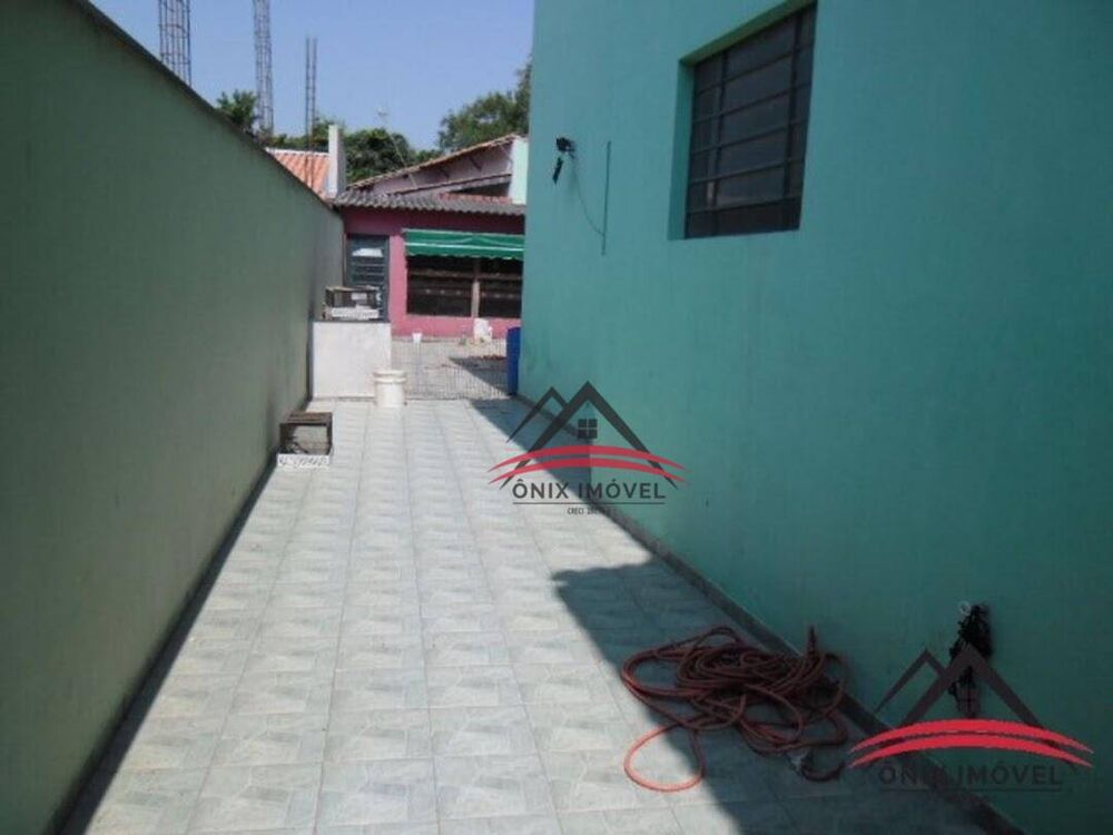 Casa à venda com 2 quartos, 395m² - Foto 4