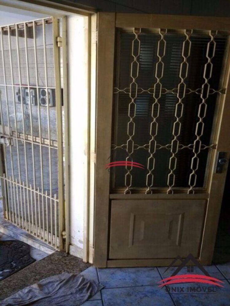 Casa à venda com 3 quartos, 200m² - Foto 3