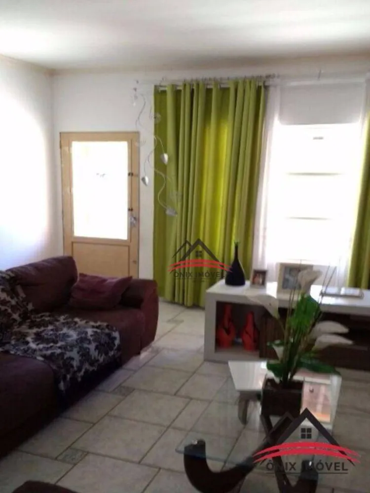 Casa, 3 quartos, 200 m² - Foto 15