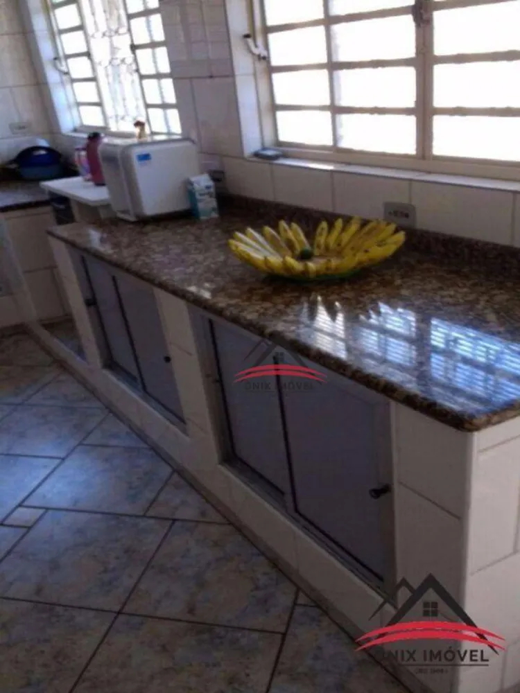 Casa, 3 quartos, 200 m² - Foto 10